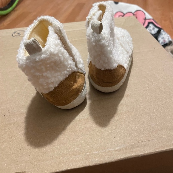 Infant boots - Picture 3 of 4